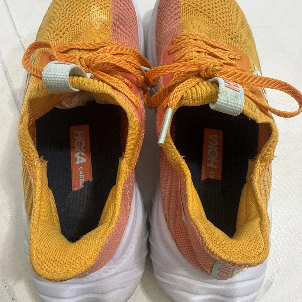 Hoka One One hoka one